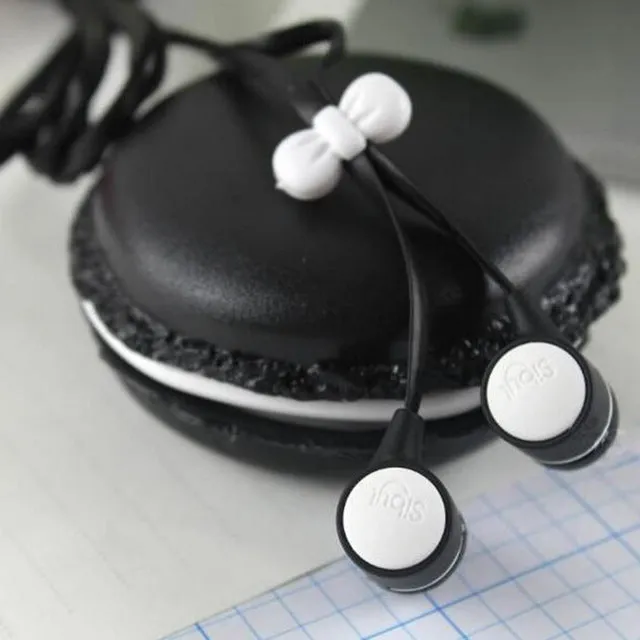 2015 bests macaroon Earphones 3.5mm in-ear earphone with macaroon case&Mic for Xiaomi Samsung Sony Apple iphone phone