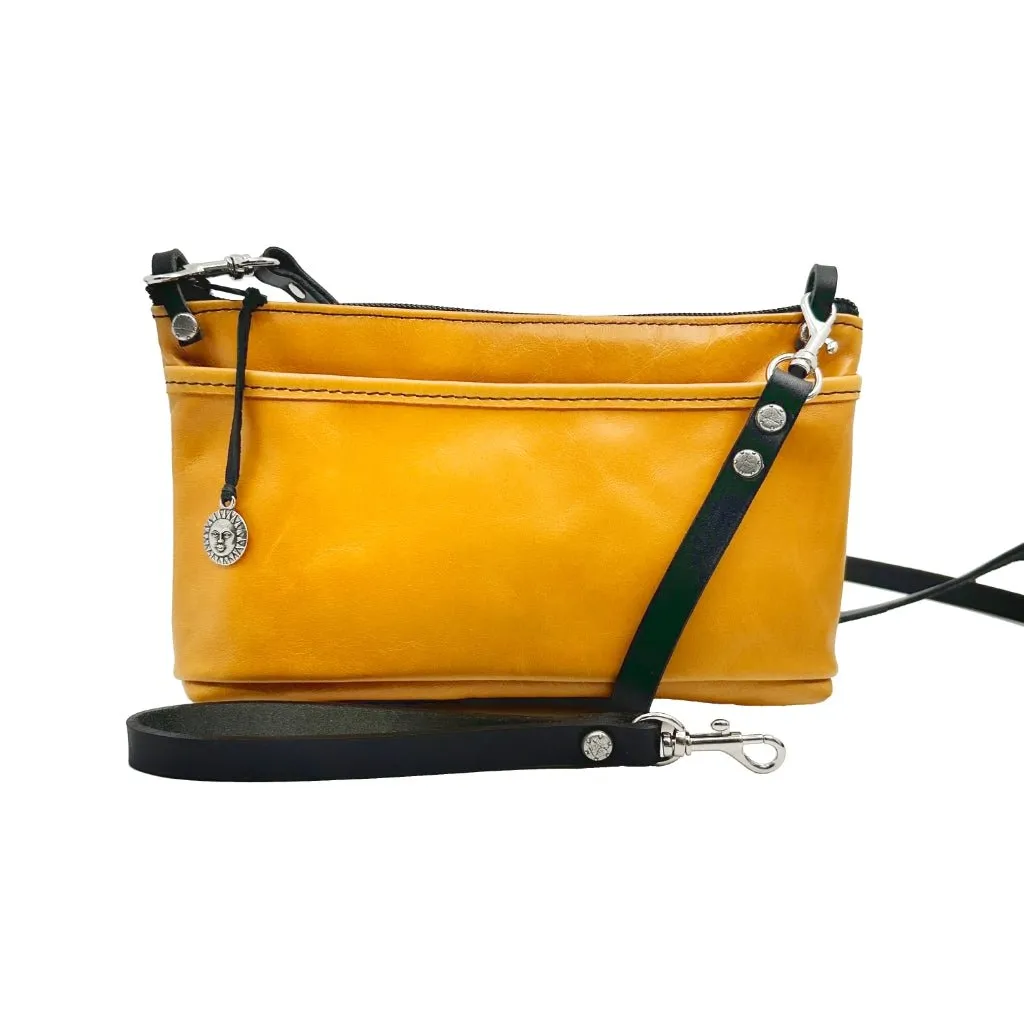 Paula Crossbody / Wristlet, Paramount